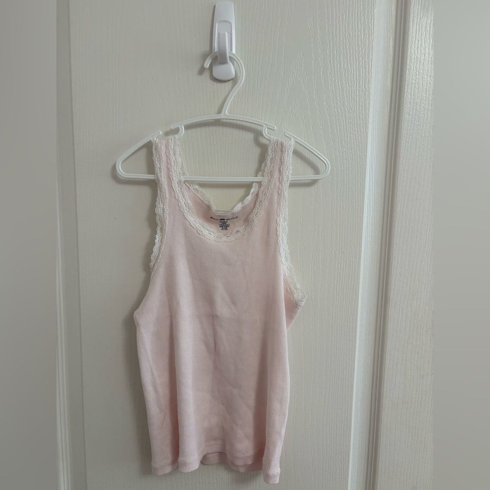 Brandy Melville Light Pink Lace Trim tank Top